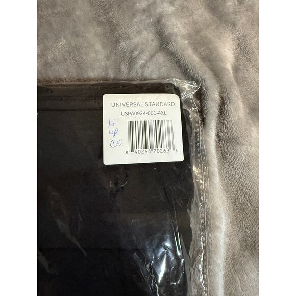 NWT Universal Standard Size 4XL (38-40) Black Athletic Causal Legging‎ Pants - Picture 2 of 11